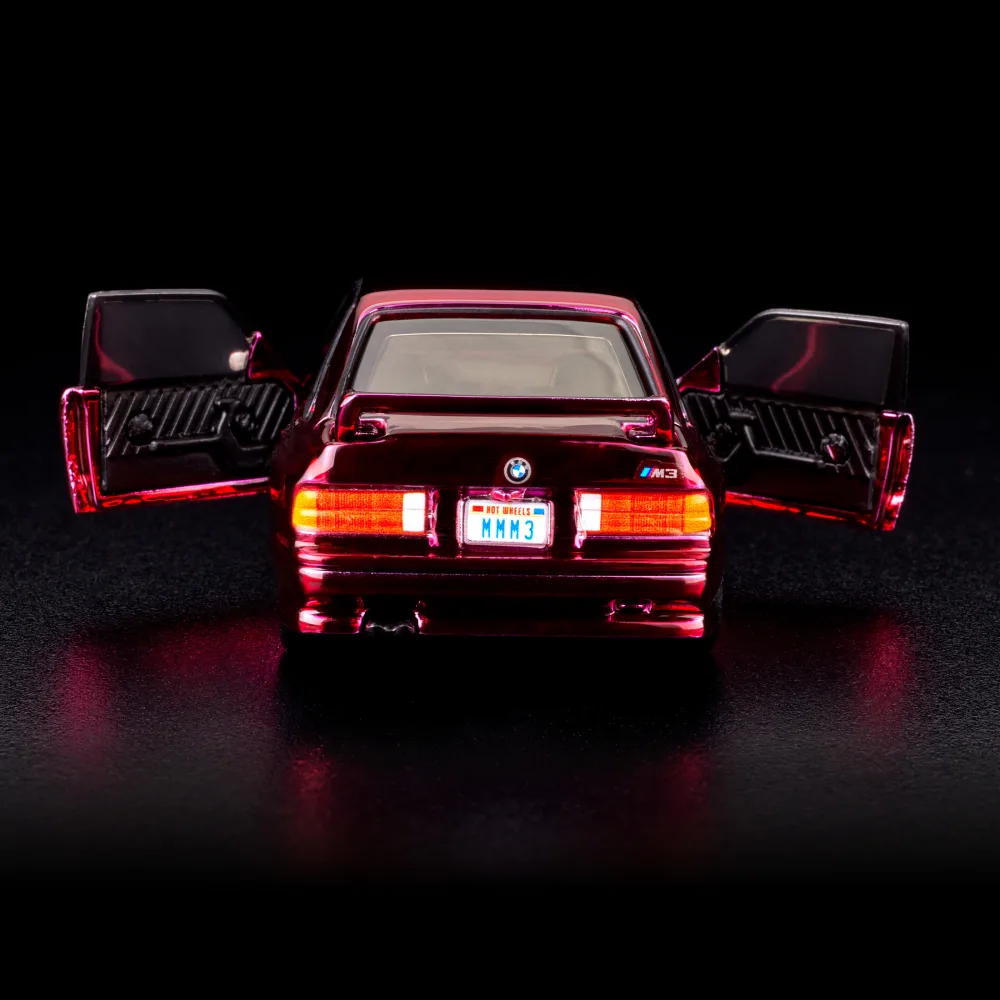1991 BMW M3 — HNL25 — Spectraflame red — imagem 11