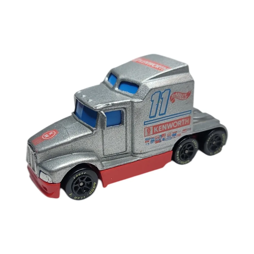 Kenworth T600 — 16287 — Metallic Silver