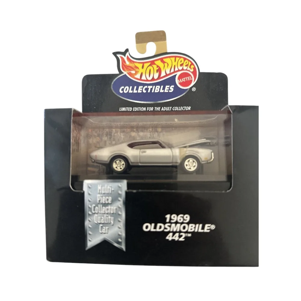 1969 Oldsmobile 442 — 24559 — Metalflake Silver
