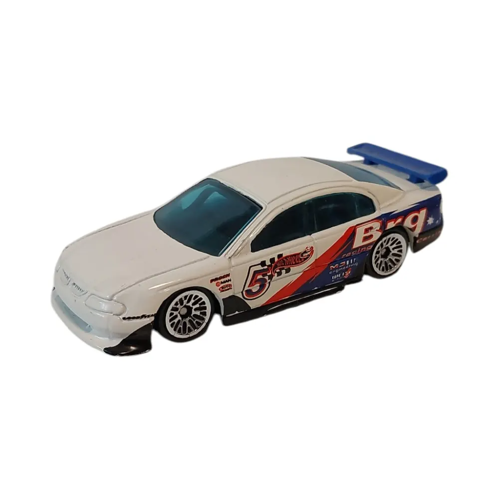 Holden SS Commodore (VT) — 50054 — White