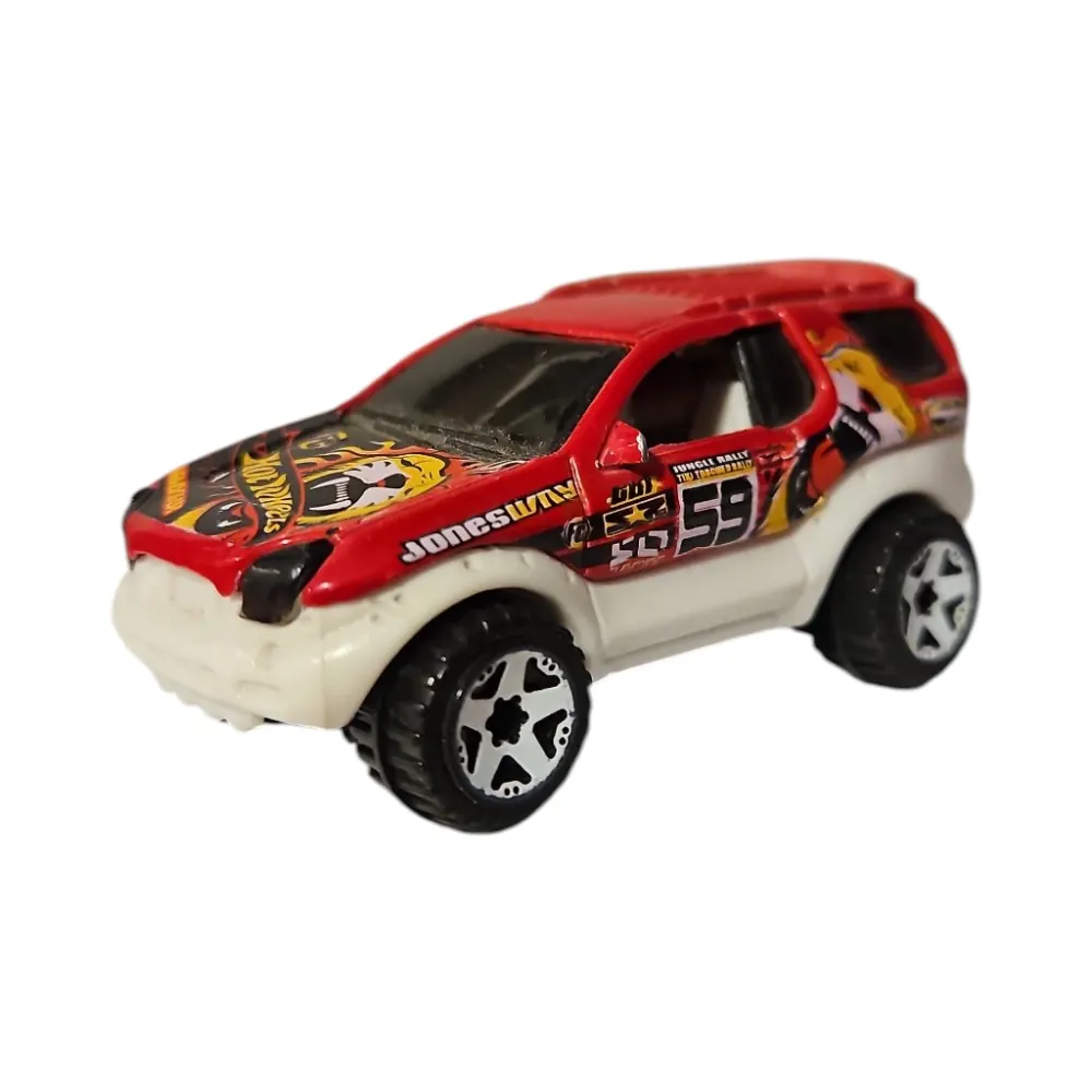 Isuzu VehiCROSS — B3595 — Red & White
