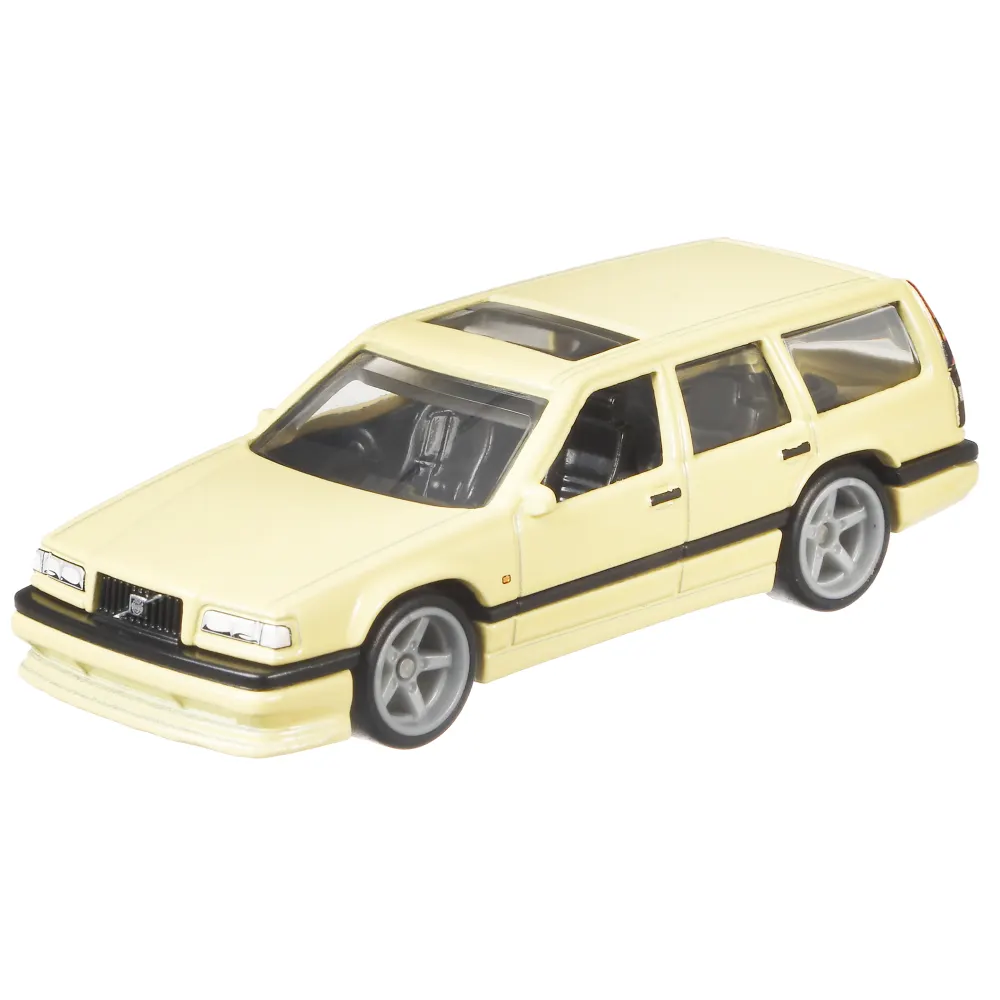Volvo 850 Estate — GRJ67 — Cream Yellow