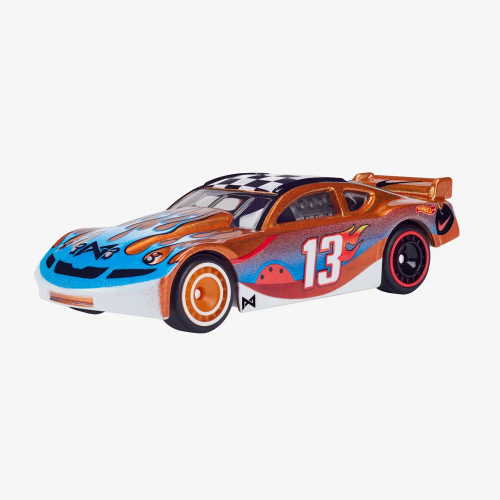 Circle Tracker — HPH63 — Spectraflame Hugger Orange