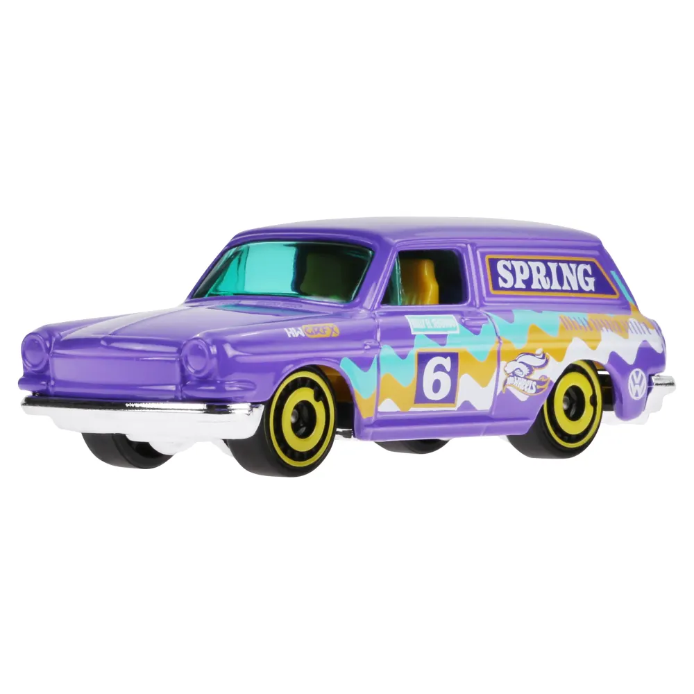 Custom '69 Volkswagen Squareback — HVX24 — Pastel purple
