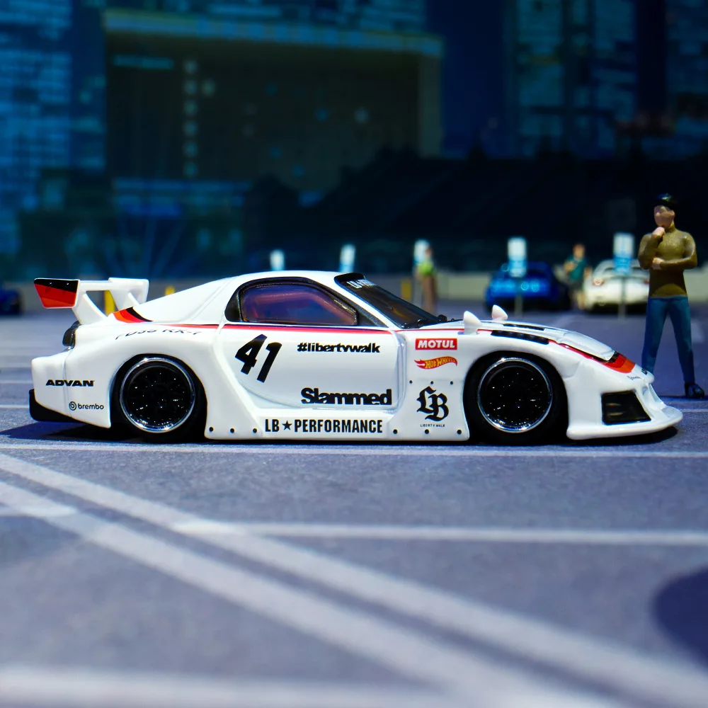 Mazda RX-7 Liberty Walk — JCP43 — White — imagem 5