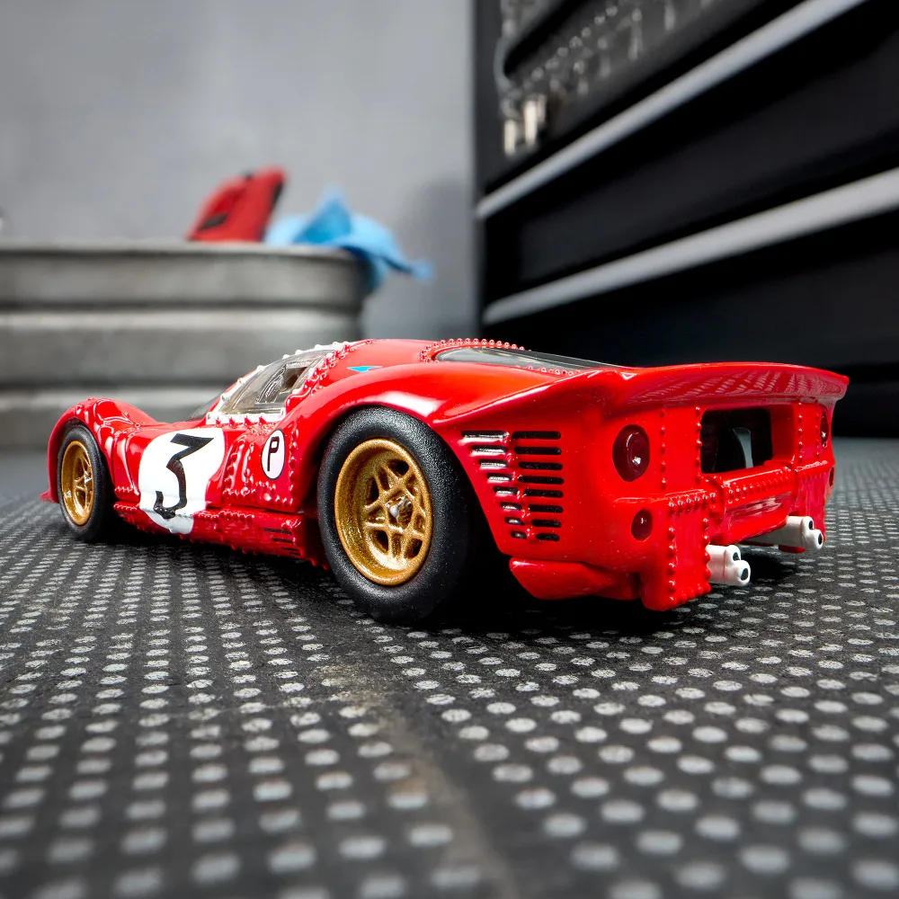 1967 Ferrari 330 P4 — JCP47 — Ferrari Rosso Corsa (Racing Red) — imagem 8