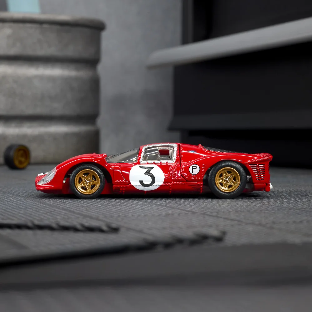1967 Ferrari 330 P4 — JCP47 — Ferrari Rosso Corsa (Racing Red) — imagem 11