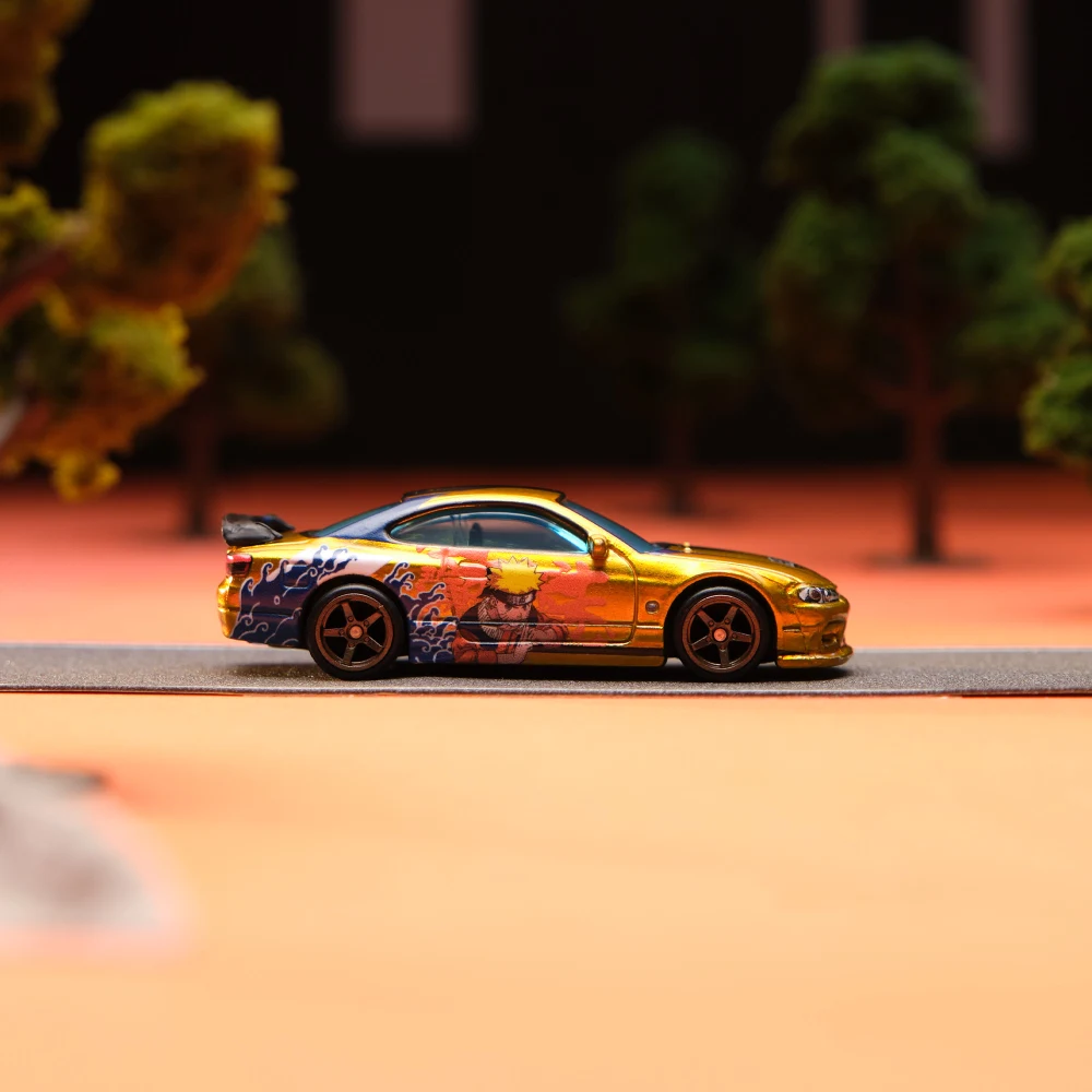Hot Wheels x NARUTO Nissan Silvia (S15) — JNN04 — Frosted Spectraflame Gold — imagem 7
