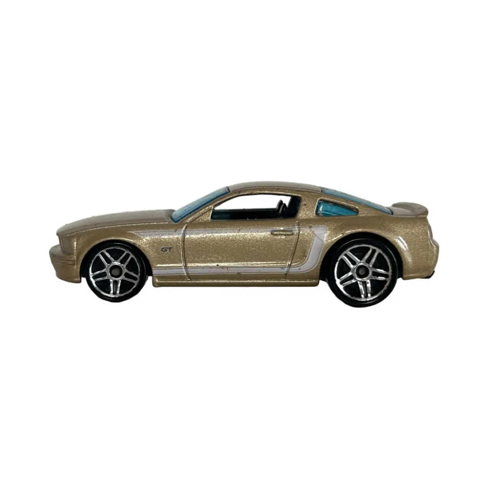 2005 Ford Mustang GT — K6173 — Champagne — imagem 3