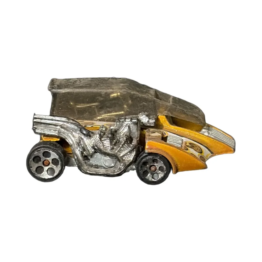 Motor Pyscho — L6997 — Metalflake Gold