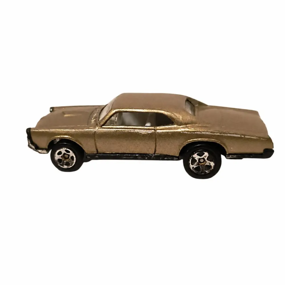 '67 Pontiac GTO — L9963 — Champagne — imagem 2