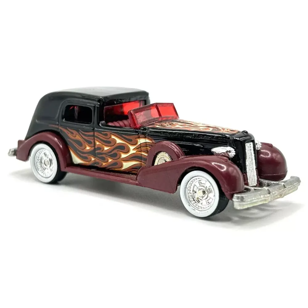 '35 Classic Caddy — M3076 — Black with Dark Red fenders