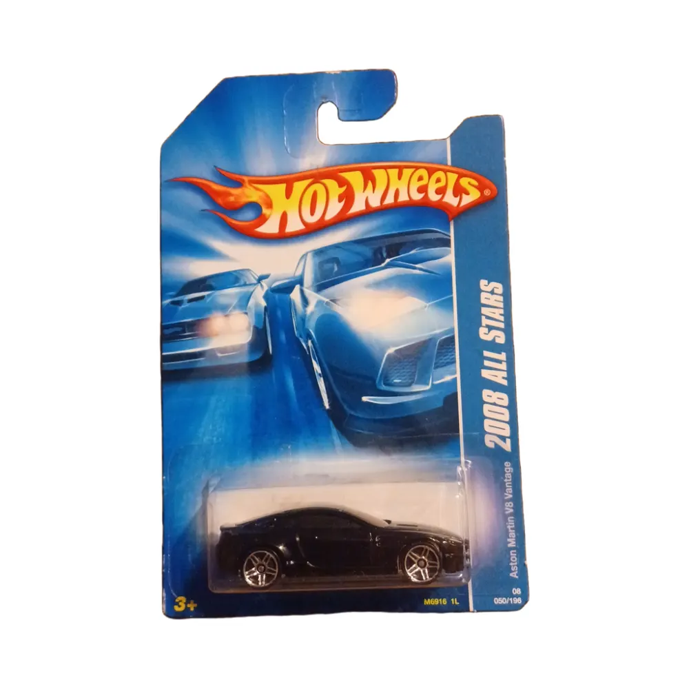 Aston Martin V8 Vantage — M6916 — Black — imagem 2