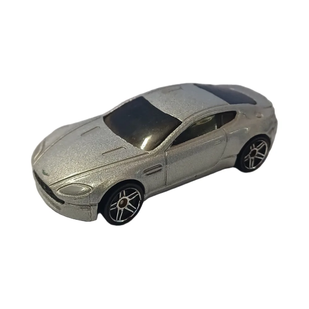 Aston Martin V8 Vantage — M6916 — Metalflake Silver — imagem 2