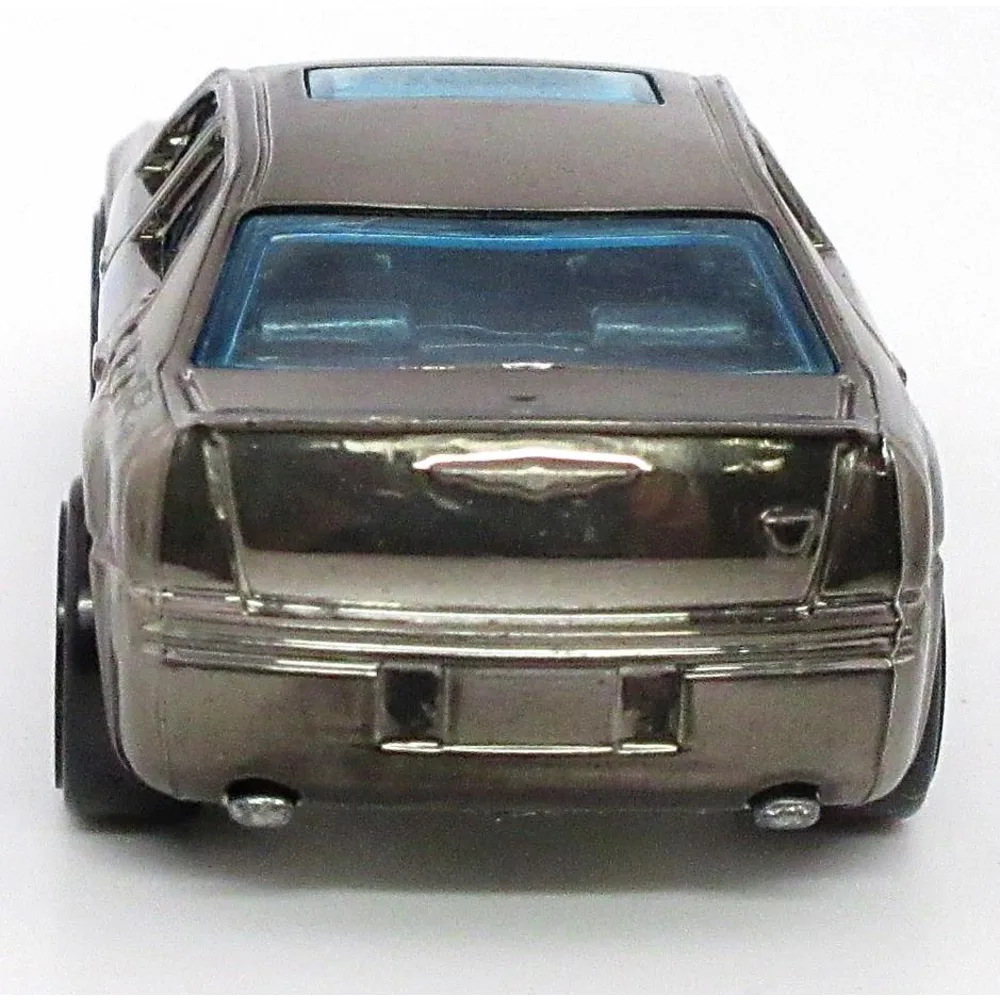 Chrysler 300C Hemi — N5432 — Orange Chrome