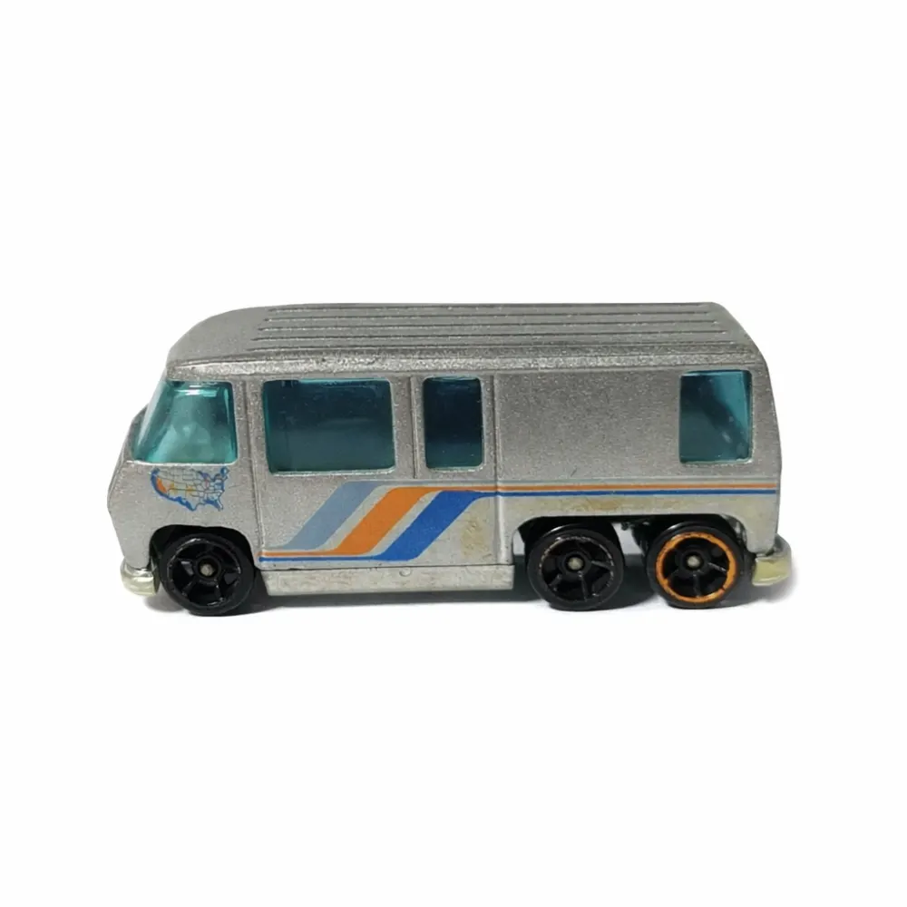 GMC Motorhome — P2361 — Metalflake Silver — imagem 3