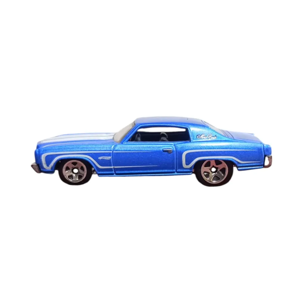 '70 Monte Carlo — T9813 — Metalflake Light Blue — imagem 2